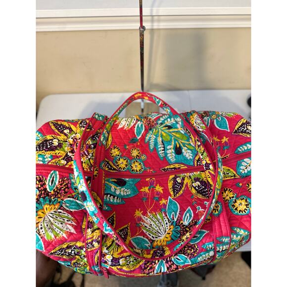 Vera Bradley Bag Red Multi Floral Quilted Duffle Weekender Travel Bag - Picture 9 of 14